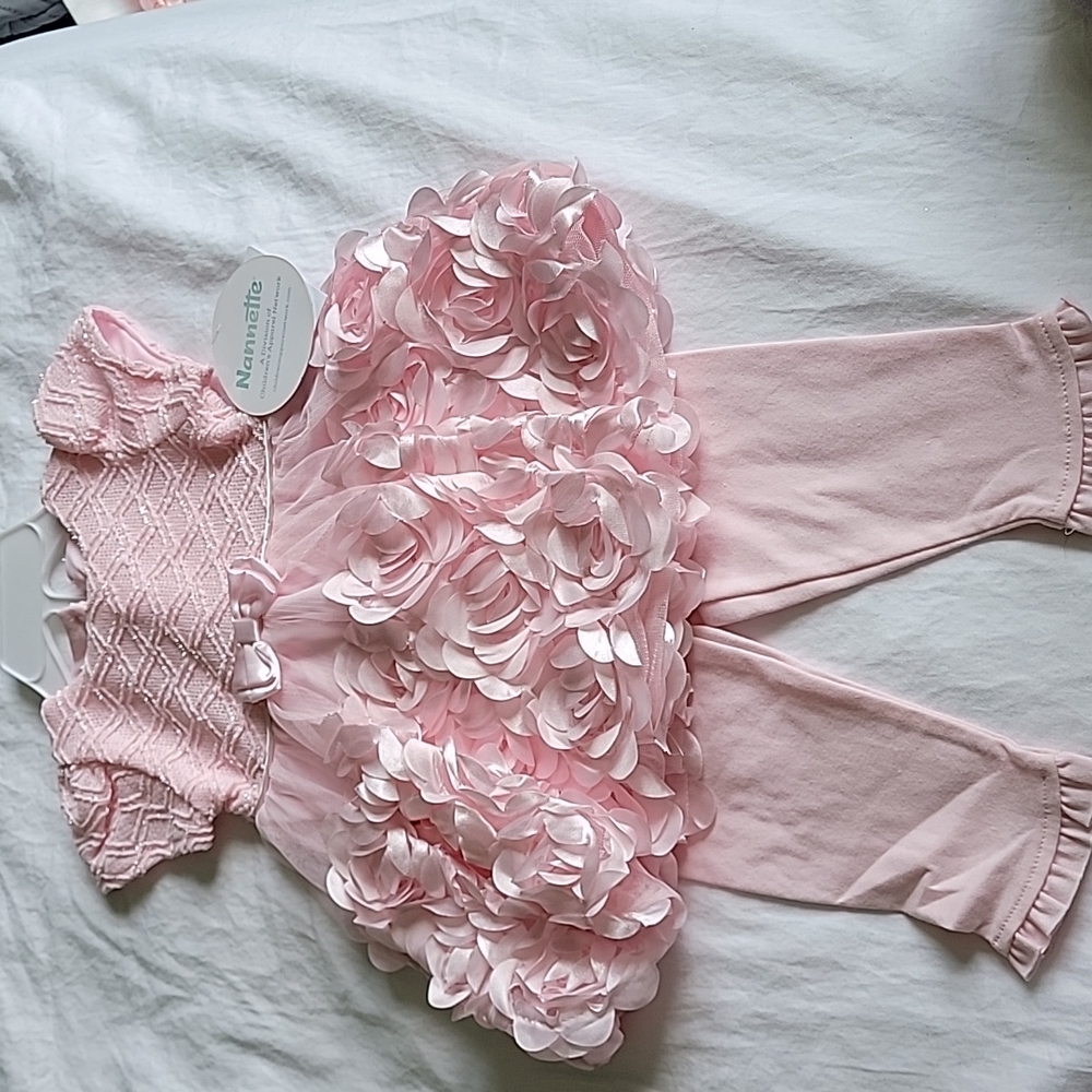 Nannette Baby 2 piece dress & capri leggings suit 6/9 Mos
